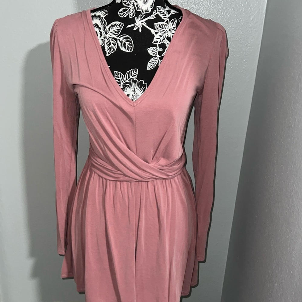 Cute mauve romper, like new